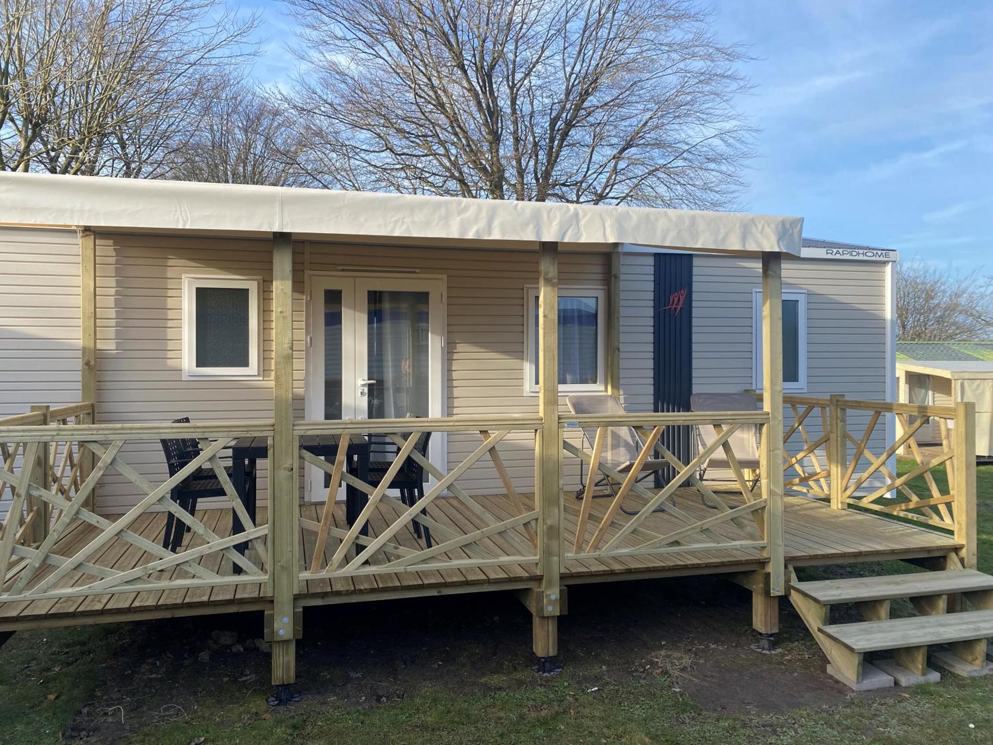 Camping Les Falaises De Toussaint 外观 照片